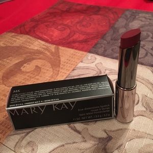 COPY - True Dimensions Lipstick